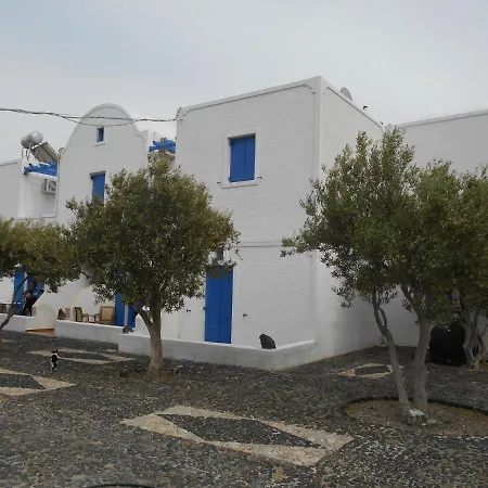 The Three Anchors Hotel *